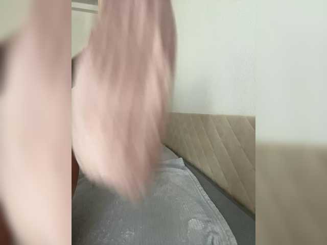 RussAss's BongaCams show and profile