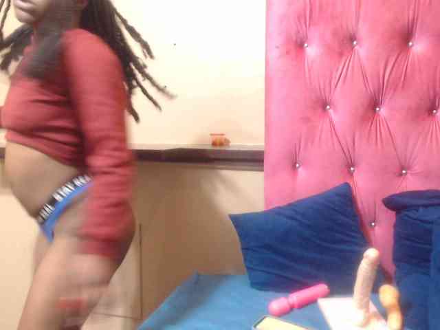 Yummy--Freak webcam