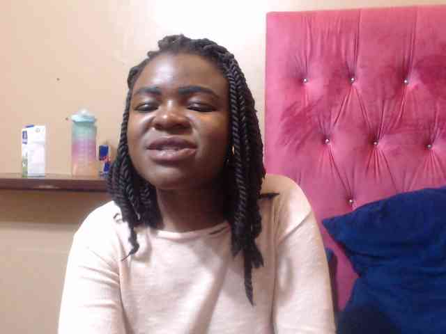 Yummy--Freak webcam