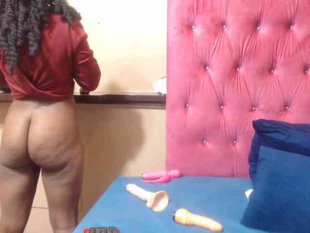 Yummy--Freak webcam