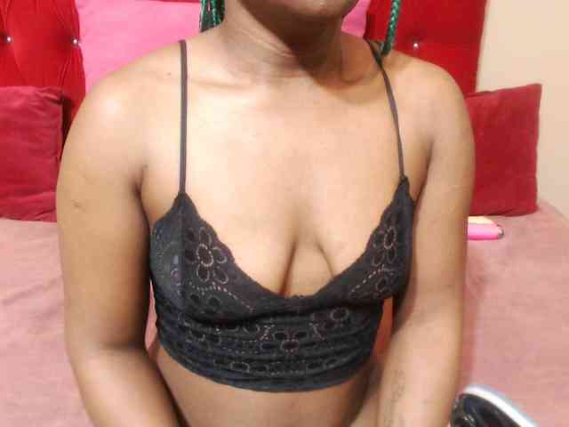 Yummy--Freak webcam