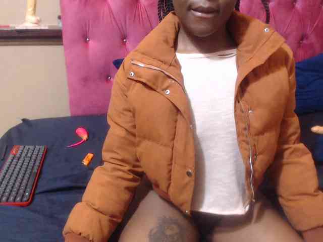 Yummy--Freak webcam
