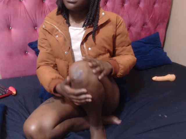 Yummy--Freak webcam