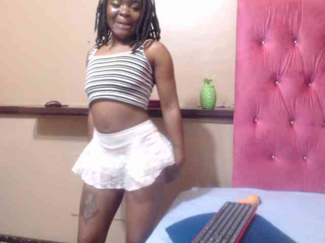 MissWanga23 Live Webcam on BongaCams