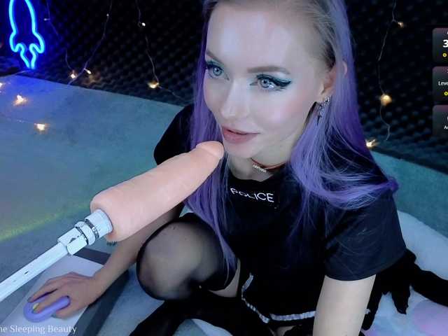 LISA-ALYSSA from BongaCams is Freechat