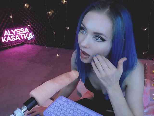 LISA-ALYSSA LISA-ALYSSA