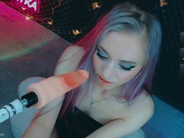 ALYSSA_KASATKA webcam