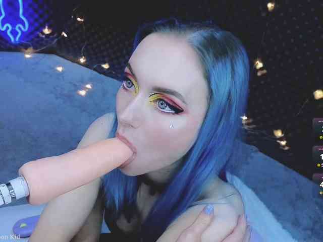 ALYSSA_KASATKA webcam