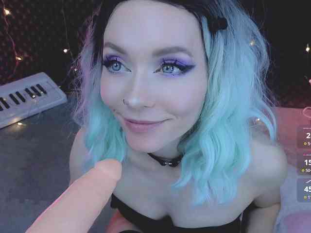 LISA-ALYSSA LISA-ALYSSA