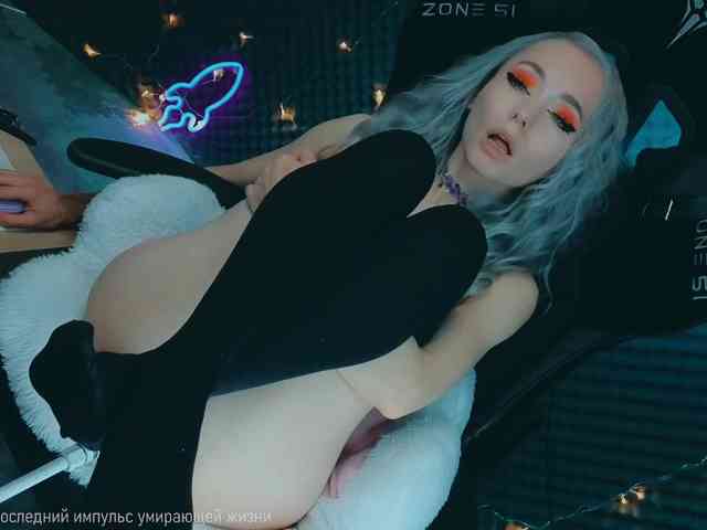 ALYSSA_KASATKA webcam