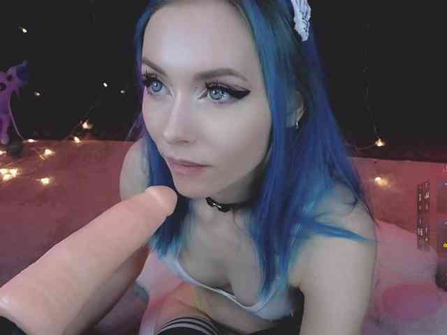 LISA-ALYSSA LISA-ALYSSA