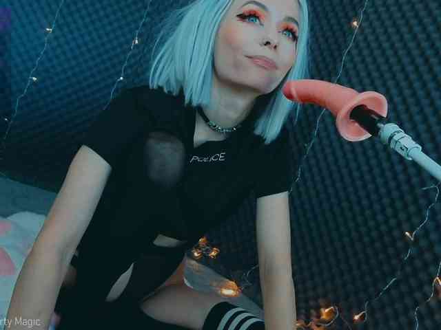 ALYSSA_KASATKA webcam