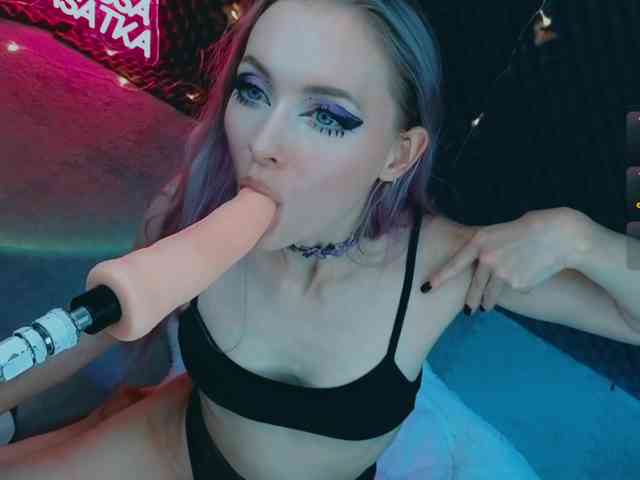 ALYSSA_KASATKA webcam