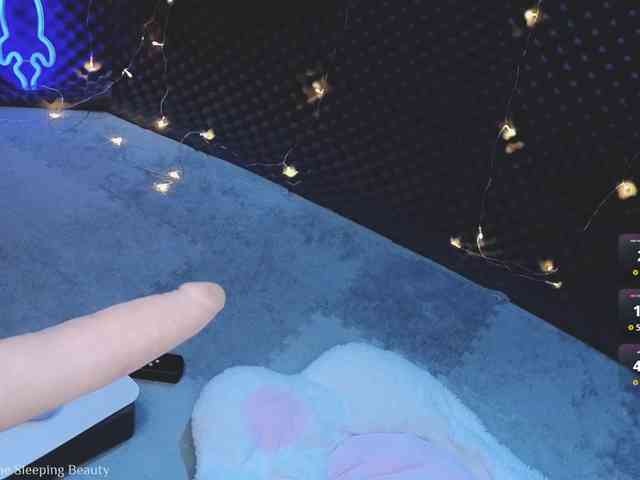 ALYSSA_KASATKA webcam