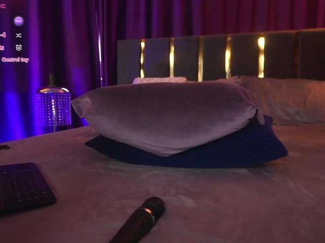 EmpressDesire's BongaCams show and profile