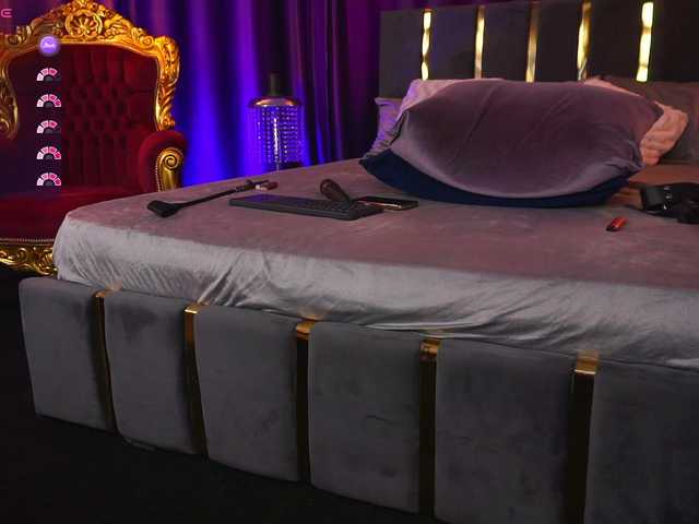 EmpressDesire's BongaCams show and profile