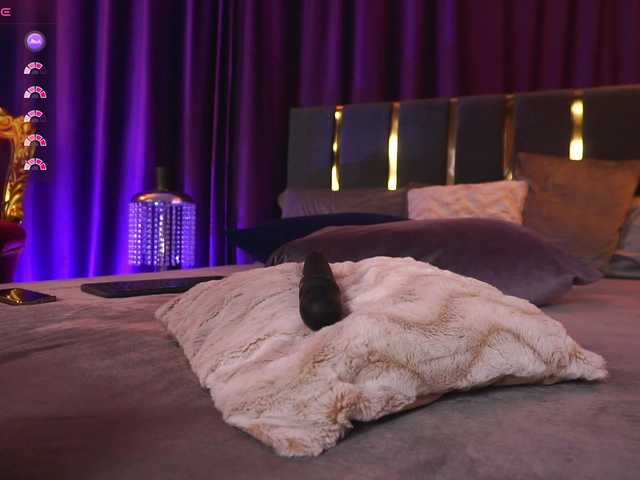 EmpressDesire's BongaCams show and profile