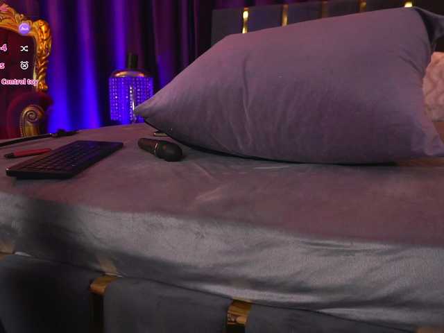 EmpressDesire's BongaCams show and profile