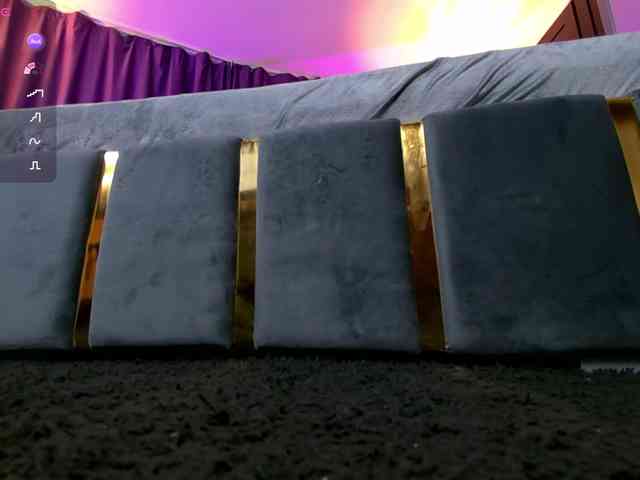 EmpressDesire webcam