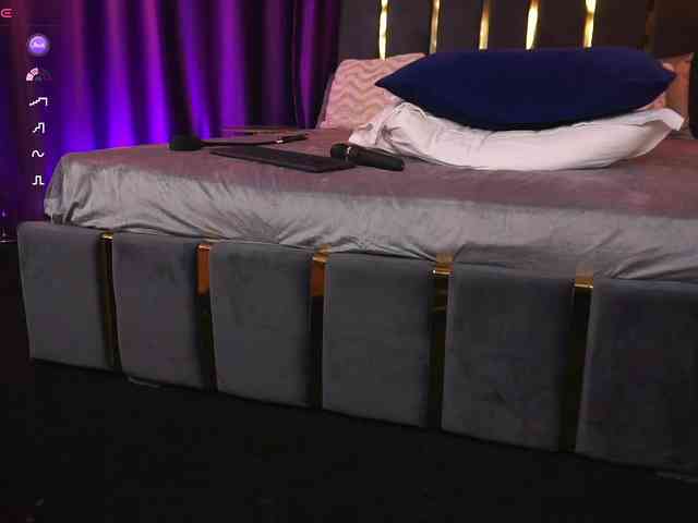 EmpressDesire webcam