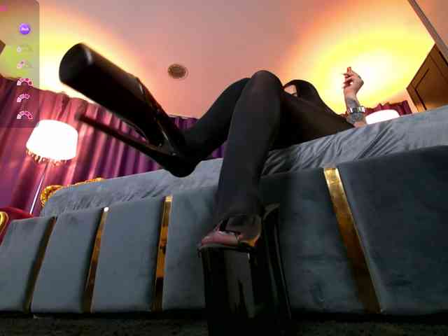 EmpressDesire webcam