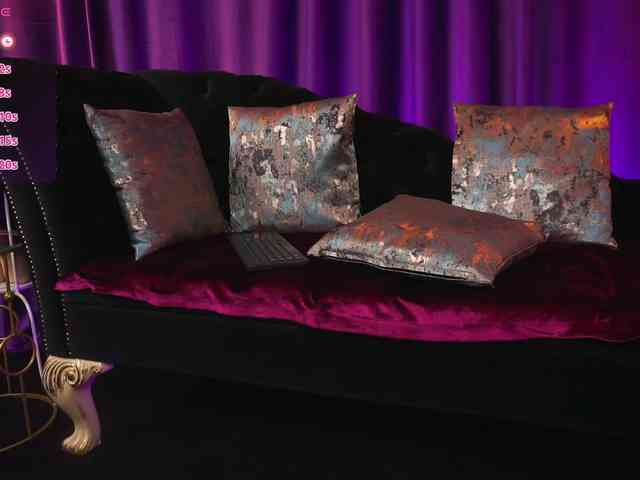 EmpressDesire webcam