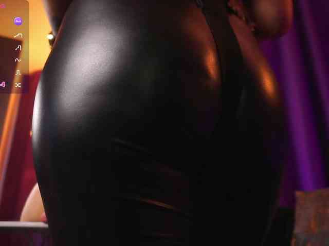 EmpressDesire webcam