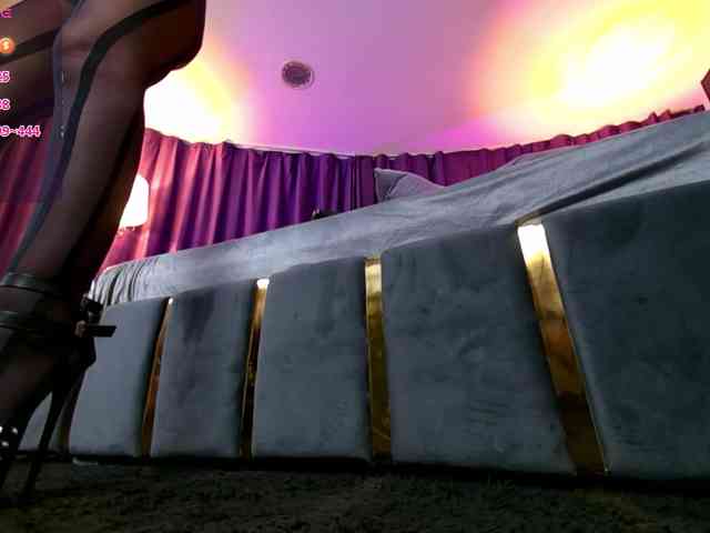 EmpressDesire webcam