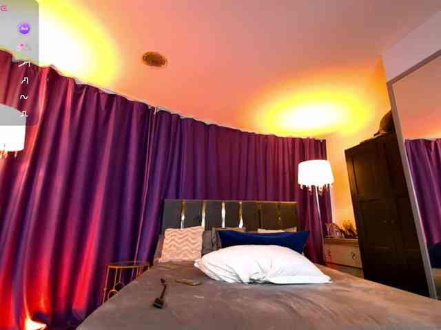 EmpressDesire webcam