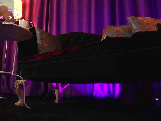 EmpressDesire webcam