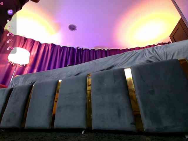 EmpressDesire webcam