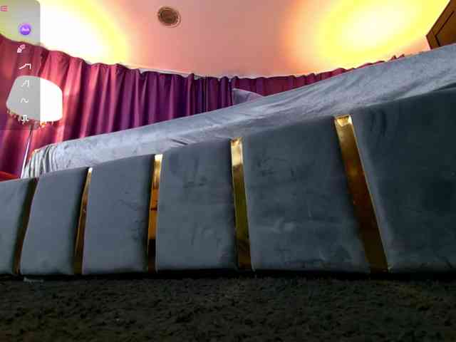 EmpressDesire webcam