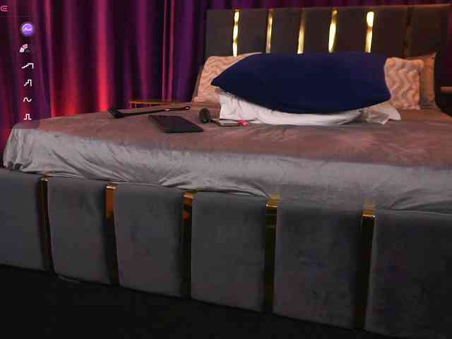 EmpressDesire webcam