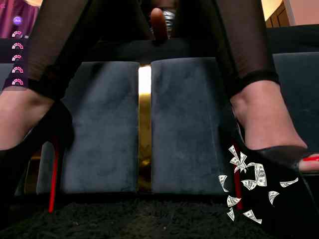 EmpressDesire webcam