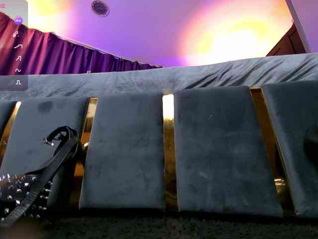 EmpressDesire webcam