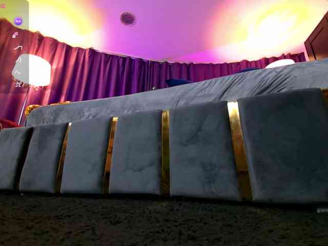 EmpressDesire webcam