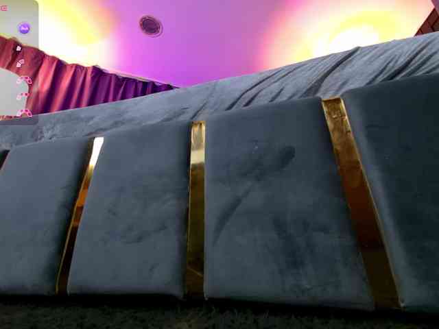 EmpressDesire webcam