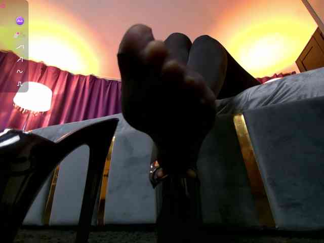 EmpressDesire webcam