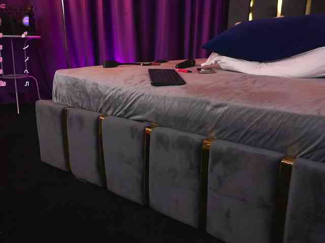 EmpressDesire webcam