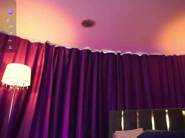 EmpressDesire webcam