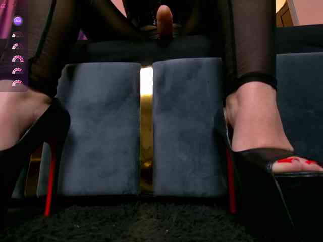 EmpressDesire webcam