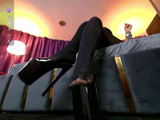 EmpressDesire webcam