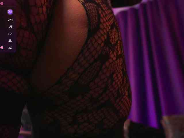 EmpressDesire webcam