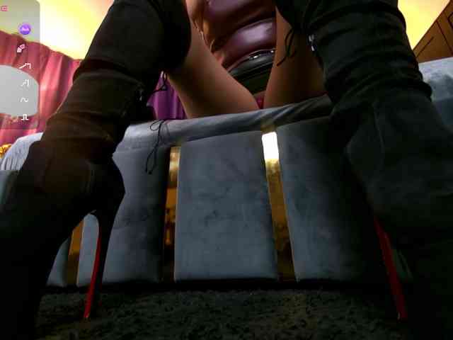 EmpressDesire webcam