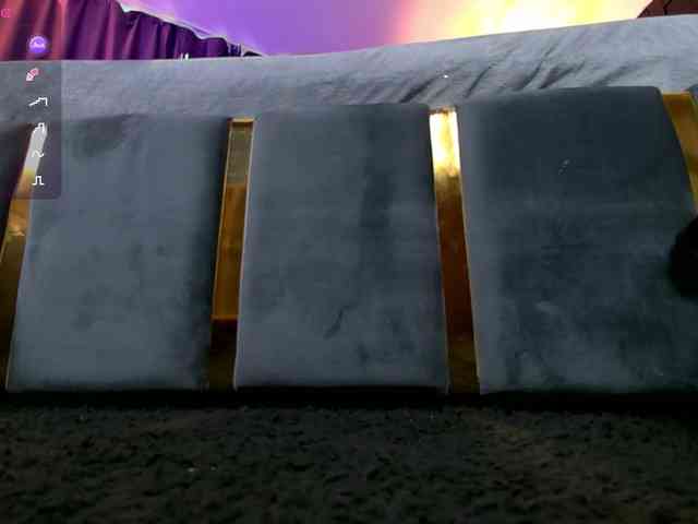 EmpressDesire webcam