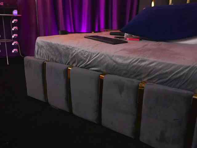 EmpressDesire webcam