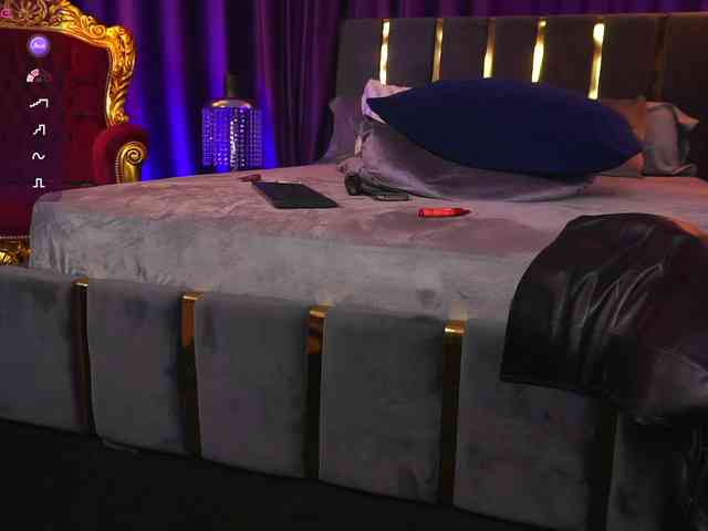 EmpressDesire webcam