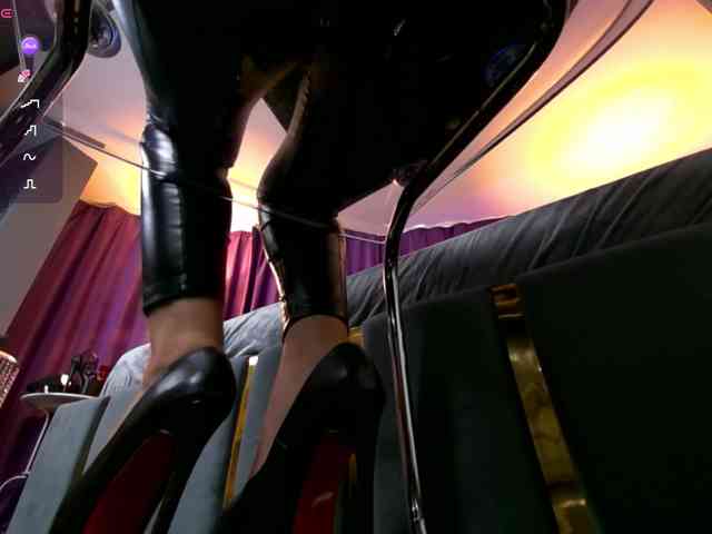 EmpressDesire webcam