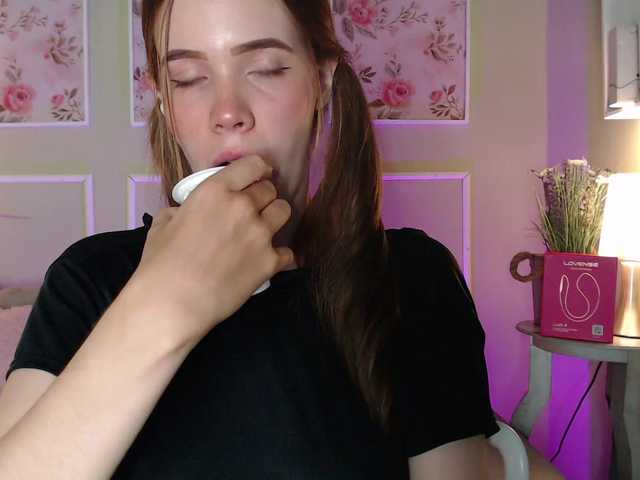  PrettyAriel chat room