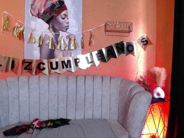 PrettyAriel's BongaCams show and profile